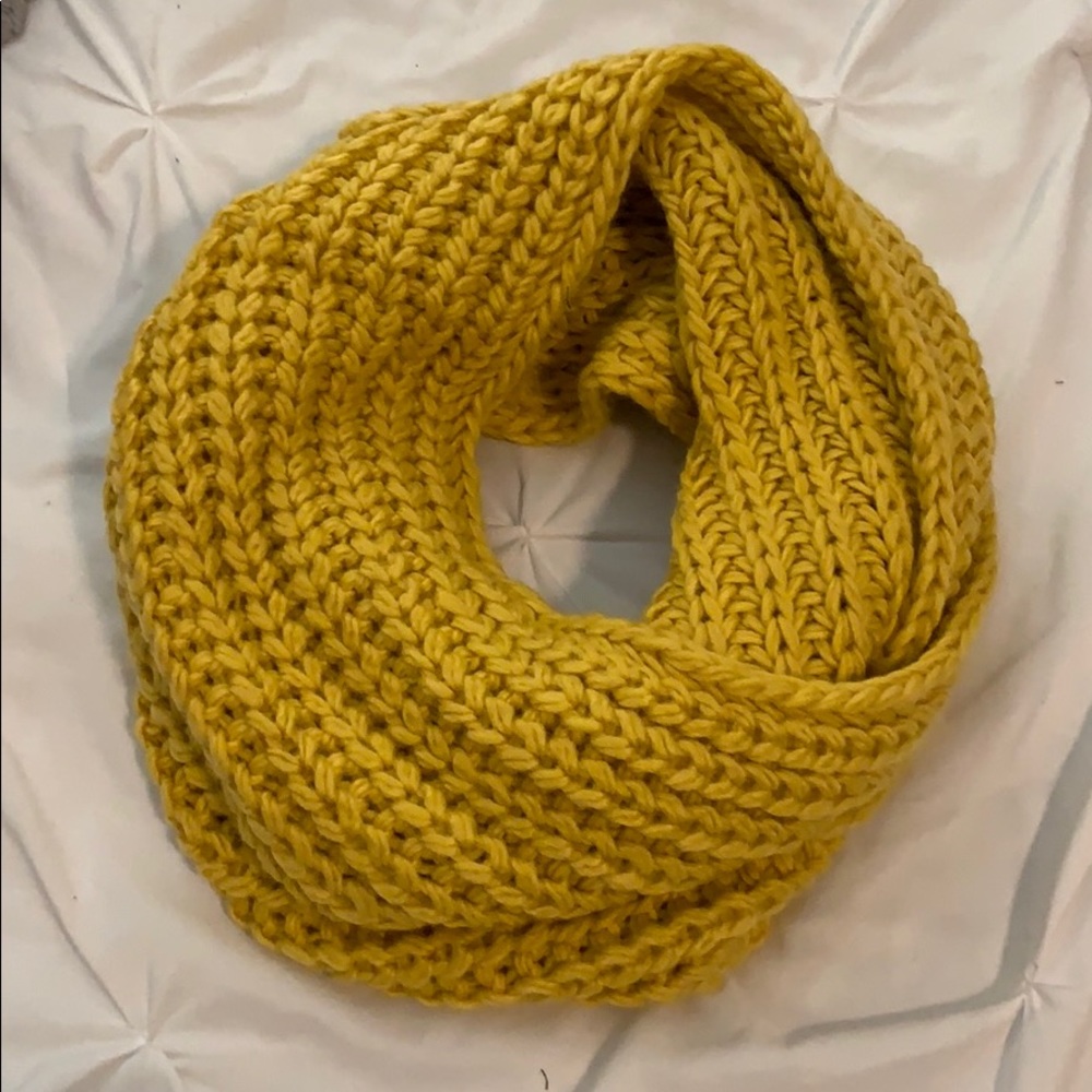LA Hearts yellow wrap scarf